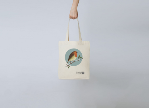canvas bag with robin icon 