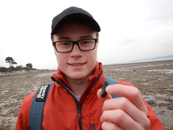 Sam Hatherley with Asian date mussell © Jenny Mallinson