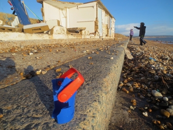 Aftermath of the 2014 Valentine’s Day storm at Milford on Sea © Trudi Lloyd Williams