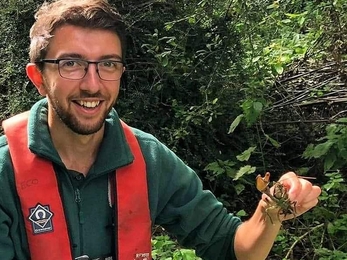 Trainee Ecologist Josh undertaking white-clawed crayfish surveys