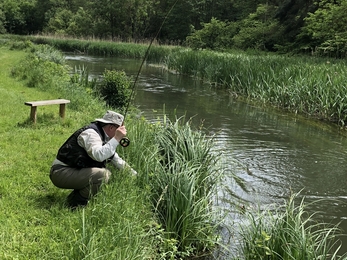 Martin Miles fishing in a chalk stream © Martin Miles