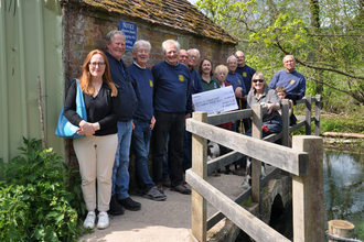 Alresford community supporters of the chalk stream habitat restoration © Hampshire & Isle of Wight Wildlife Trust