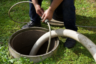 Emptying septic tank © Getty Images