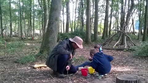 Minibeast hunt in Swanwick Woods