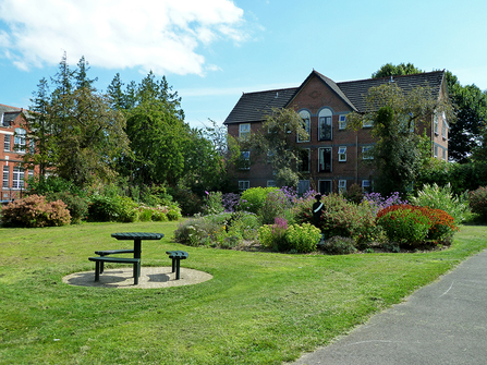 Portswood Rec flower border