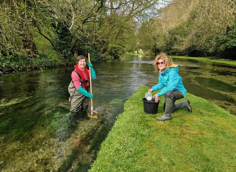 Chalk Stream Champions doing SmartRiver sampling on the Upper Test at Whitchurch Silk Mill © Hampshire & Isle of Wight Wildlife Trust